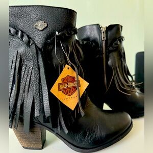 BRAND NEW Harley Davidson riding boots w fringe!